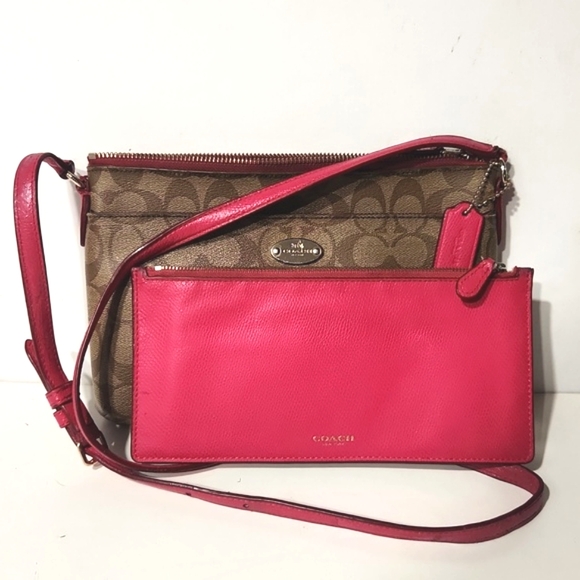 Coach Signature Crossbody Purse with Removeable Hot Pink Pouch - Picture 12 of 15